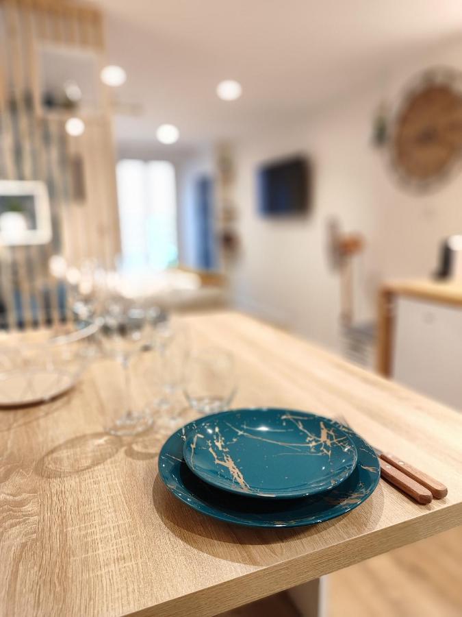 Studio Vieille Ville Tout Equipe Sans Ascenseur マントン エクステリア 写真